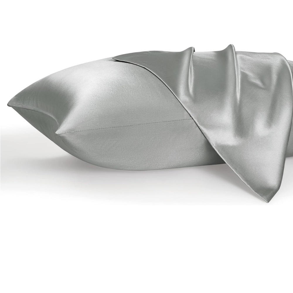Silk Pillowcase in Silver